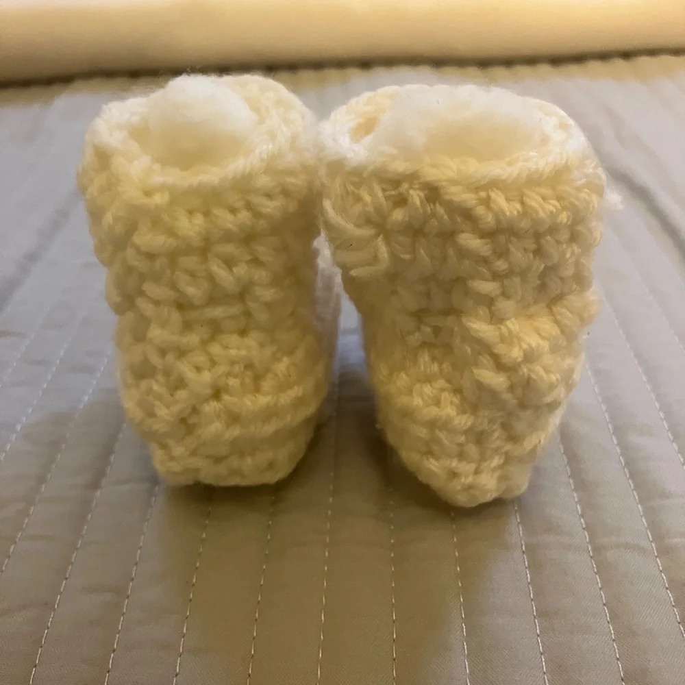NWOT - Handmade Baby Booties Ivory w/Ivory Ribbon Ties - Size 0-2 Months